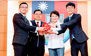 吳皇昇加入高虹安團隊 藍白合再添一樁  