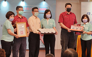 守護弱勢家庭生命財產安全   幸福光覺協會捐贈住警器