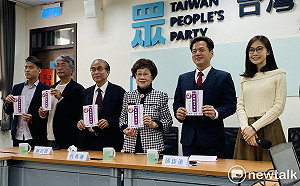 訪民眾黨團 呂秀蓮：九二共識已過時 盼形成台灣新共識 