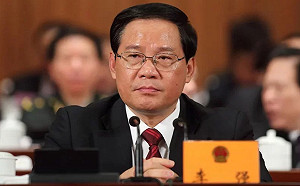 (影) 尷尬全寫在臉上! 李強訪澳被稱「李克強」 還遇成蕾與「龍袍維尼熊」抗議