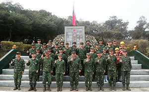 二膽陳姓上兵逃亡今發通緝 陸軍司令登島期勉「對國家絕對忠誠」