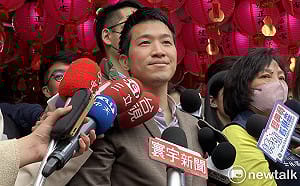 遭黃承國暗酸 何志偉開嗆：以為對手只有一人 沒想到還真的不是