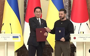 岸田文雄走訪基輔後民調攀升 轉守為攻３大政策爭取長期執政