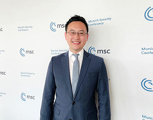 柯文哲稱帶妻兒出國避風頭  趙怡翔爆:檢廉首次搜查前晚陳佩琪睡機場旅館