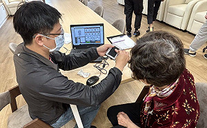 方便協尋！台北市警局推數位化失智長者指紋捺印建檔服務