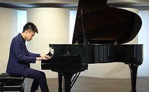 星兒界周杰倫！ 王榮堅擔任非常音樂家樂團首席 30日舉辦星光音樂會