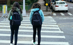 學生沒人權？學校任意翻書包恐觸法