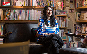 吳念真一句「妳乾脆自己當導演」還給資金 讓她靠著電影走向遠方《本日公休》傅天余現在回家說故事