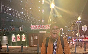 張育成回到波士頓！請球迷多鼓勵