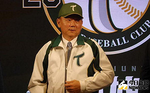 台鋼雄鷹首度開季！洪總吐露心聲