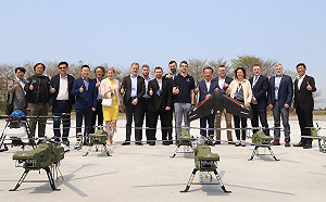 捷克企業團參訪亞創中心 盼台捷合作發展無人機