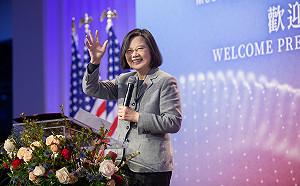 中國氣噗噗抗議蔡英文訪美 美亞太助卿：不會改變台灣總統過境待遇