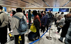 飛日本入境塞爆！地獄出關排5小時