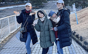 萌弟太愛大賣場玩具「抱走狂奔」！Kim無奈笑：好啦買給你