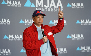 郭台銘參選2024強調「避戰」 矢板明夫：台灣需要做出的讓步是什麼