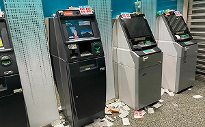 ATM前不環保亂象曝光！台人羞憤