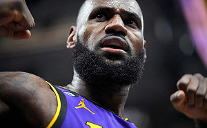 詹皇砍37分　湖人更衣室響起山羊叫