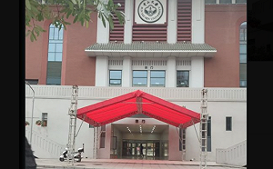 馬克宏將訪廣州中山大學 校方竟連馬桶都換新 網諷:怕老外上不慣蹲廁?