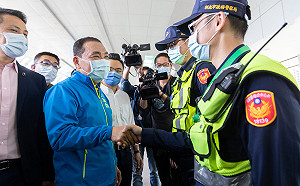 侯友宜感謝留守勤務人員與志工　確保清明連假掃墓交通順暢