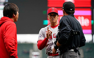 大谷好衰！投打都被主審抓違規