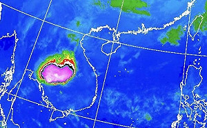 中南半島出現大片強對流！網羨慕：感覺對水庫很補