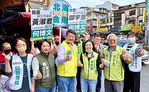 北海金剛何博文前進淡水拚搏 合體新北議員鄭宇恩、黃淑君掃市場