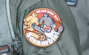 IDF飛官戰備防範共機進犯 台灣黑熊痛擊｢小熊維尼｣臂章暗諷習近平!