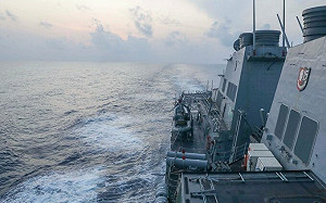 你敢恐嚇台海 我就駛過南海！共軍環台軍演之際 美艦再闖南沙群島