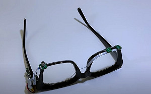 (影)全新聲納眼鏡！無聲念出指令就能解鎖手機、播放音樂