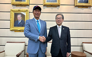 訪日促建台日產創人才中心 郭台銘：過去做不到的我來做