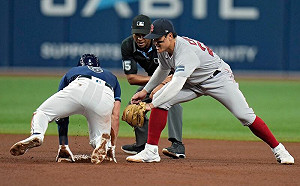 追分時刻張育成卻短打?紅襪教頭說明原因