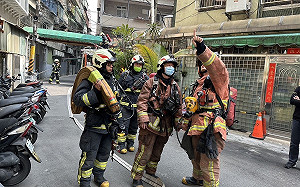 新北落實災害防救實兵演練 強化狹小巷道救災效能 