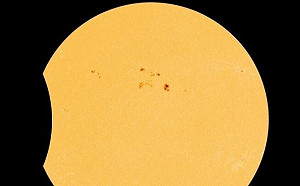 錯過再等7年！4/20「天狗食日」全台皆可看