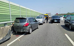 台74線「3車連環撞」 未受傷駕駛涉酒駕