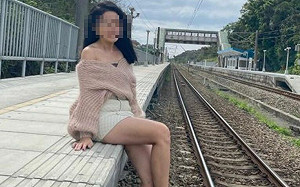 女主播月台拍照腳伸月台！鐵路警回應了