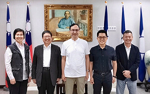 以大局為重！林為洲宣布放棄連任立委 改由她出戰