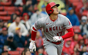 (影)大谷開轟！首打席就敲出2分砲