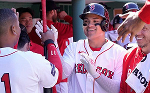 生子後加成!張育成敲第2轟助紅襪痛電雙城