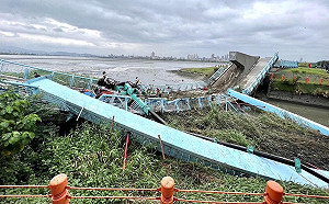 林淑芬揭新北觀音坑溪橋斷橋工人沒勞保 水利局回應讓她氣炸了
