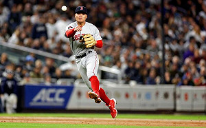 (影)張育成上演反手超級美技刺殺耶律齊