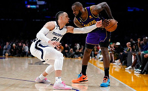 Brooks：詹皇告訴了我他的生日