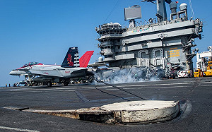 就在南海！尼米茲號航艦生涯第35萬架次戰機著艦成功 創全球海軍紀錄