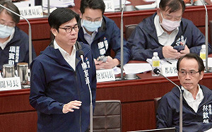 高市議會施政報告 陳其邁：推動城市淨零轉型、平衡城鄉發展