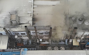 聯華食品彰化廠清晨大火!無生命跡象增至10人 緊急分送6家醫院搶救