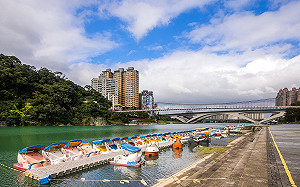 騙2女兒下碧潭拍照｢放手｣獨自游回岸上 簡姓中國籍配偶殺人罪收押