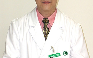 黃斑部新藥成效顯著！亞東醫院：５旬男子使用一週後即改善