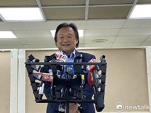 柯文哲陷性騷風波剃光頭帶有含義? 王世堅酸:對家庭一種懺悔