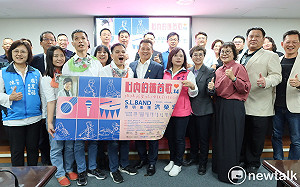 暖心議員曾培雅建商企業攜手辦公益演唱會  「心內的彼首歌」熱烈登場