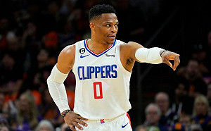 Westbrook生涯最後一張大約結束了