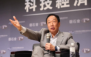 郭台銘挺核批投民進黨「生肺癌好了」 鄭運鵬提「3質疑」酸：不要只有官癌